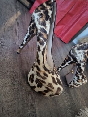 Prada Vintage Leopard Print Platform Stiletto Made In Italy-Size 40. US Size 9.5
